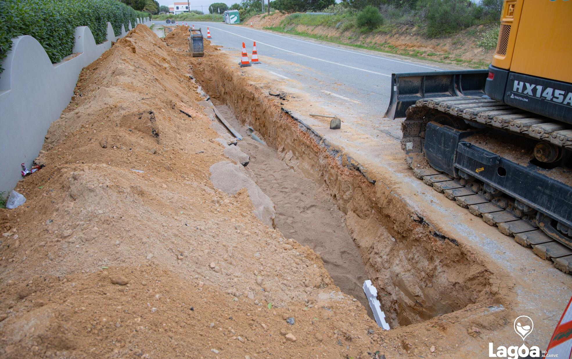 Município de Lagoa iniciou a substituição de mais uma conduta adutora, a Cerca da Lapa – Moinhos ...
