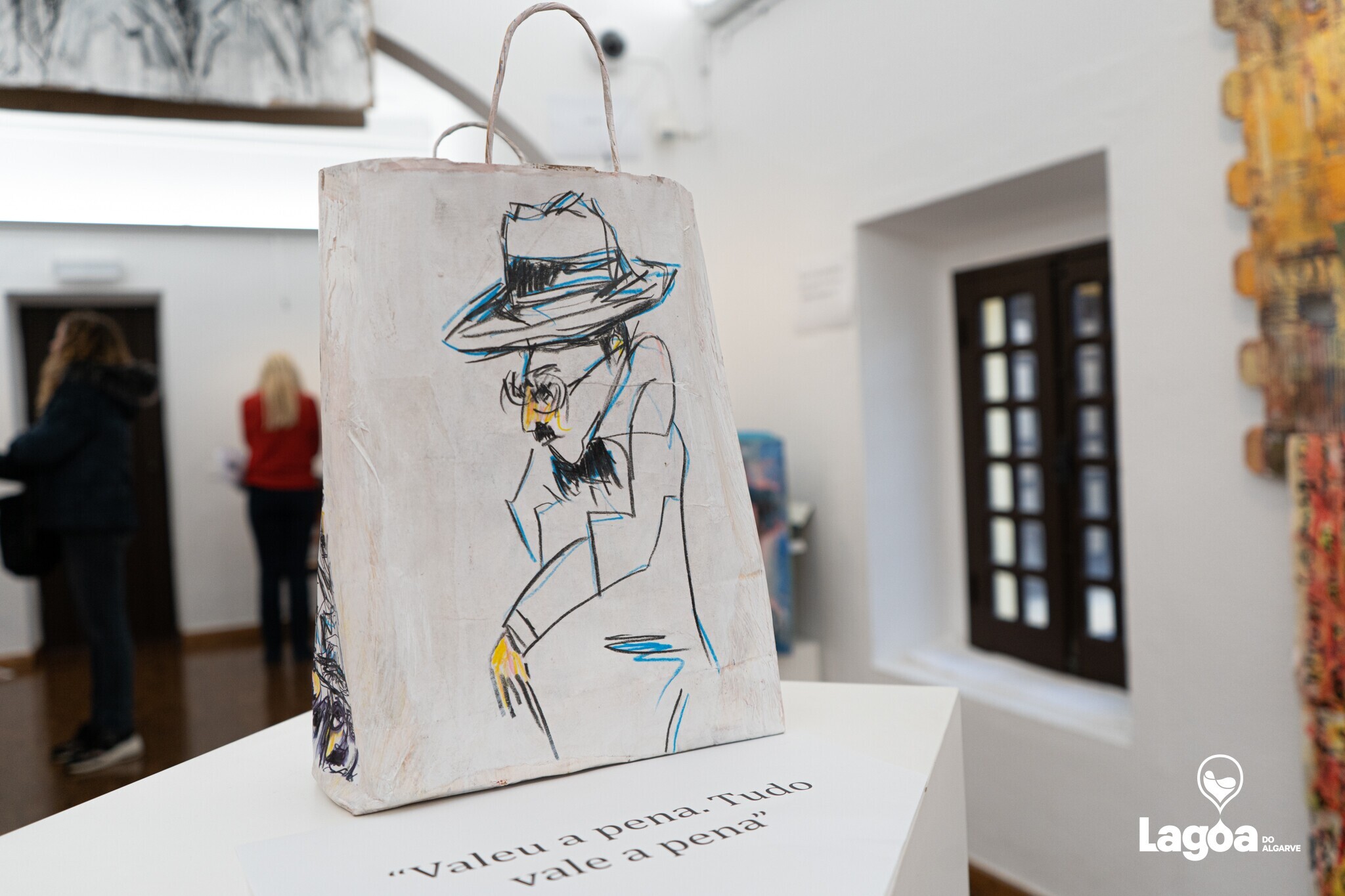 Lagoa inaugurou a exposição “Fernando Pessoa, de Pessoa em Pessoas” do artista Patico