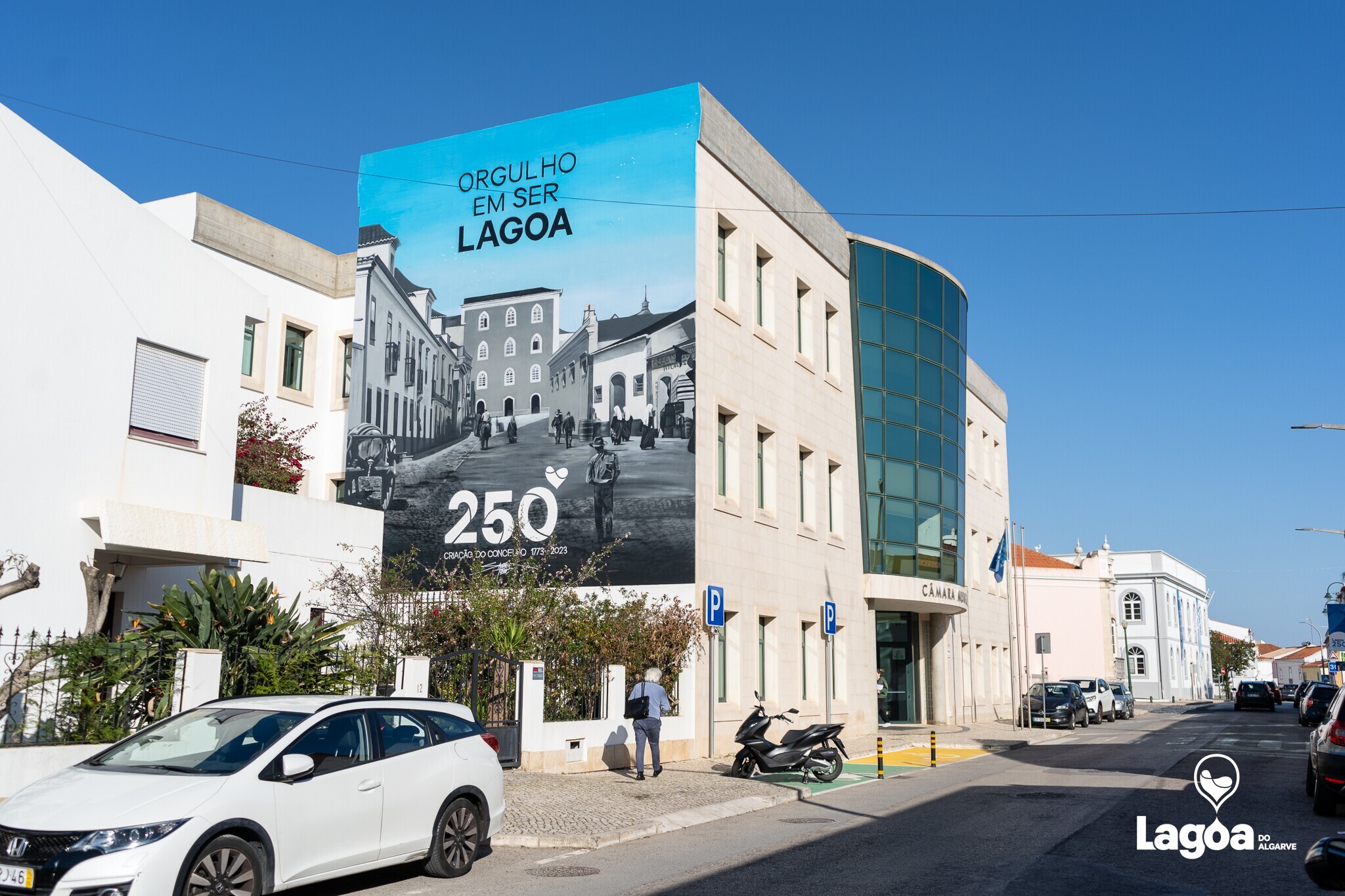 Lagoa pinta mural alusivo às comemorações dos 250 anos da criação do concelho